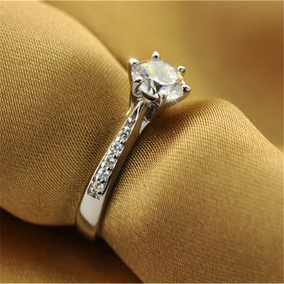 Lia Love – Silberring mit Stein