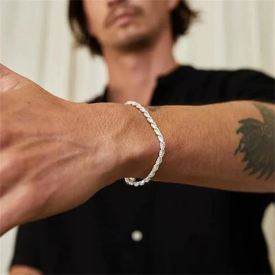 Klassisches geflochtenes Armband in Gold