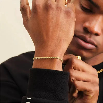 Klassisches geflochtenes Armband in Gold